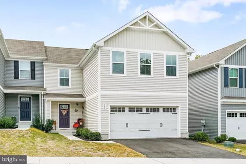 105 Magnolia Dr, Elkton, MD 21921