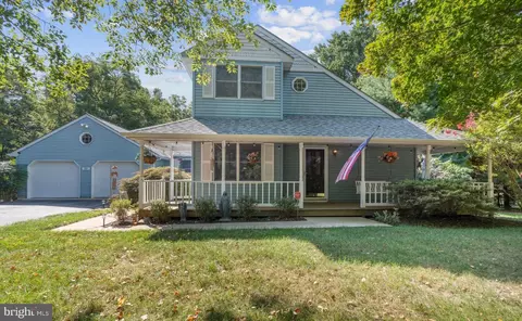 30 Maple Ln, Elkton, MD 21921