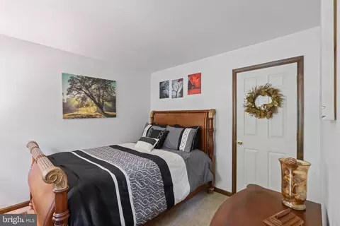 Bedroom - 30 Maple Ln, Elkton, MD 21921 photo 3 of 4