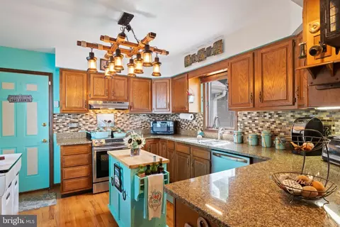 Kitchen - 30 Maple Ln, Elkton, MD 21921 photo 1 of 3