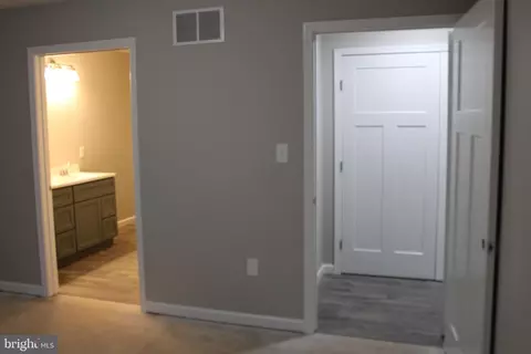 Entry Way - 113 Blarney Ln, Conowingo, MD 21918 photo 9 of 10