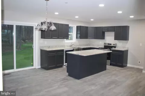 Entry Way - 113 Blarney Ln, Conowingo, MD 21918 photo 6 of 10