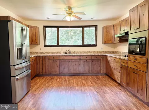 Kitchen - 127 Mcglothlin Rd, Conowingo, MD 21918 photo 1 of 2