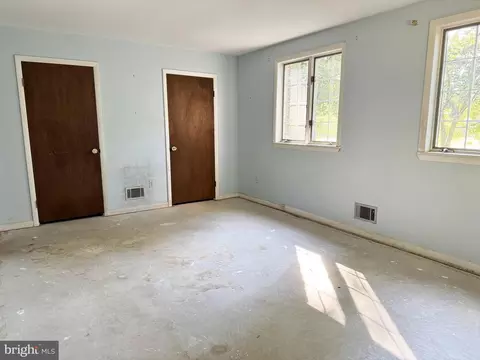 Bedroom - 127 Mcglothlin Rd, Conowingo, MD 21918 photo 2 of 5