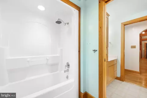 Bath - 46 Glen Brook Dr, Elkton, MD 21921 photo 8 of 8