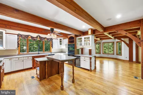Kitchen - 46 Glen Brook Dr, Elkton, MD 21921 photo 2 of 3