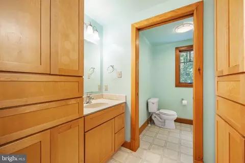 Entry Way - 46 Glen Brook Dr, Elkton, MD 21921 photo 12 of 12