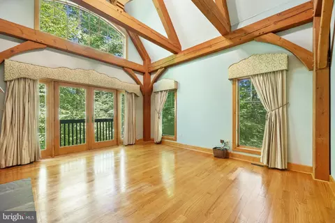 Living - 46 Glen Brook Dr, Elkton, MD 21921 photo 11 of 12