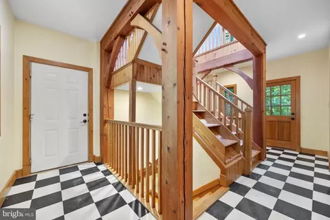 Entry Way - 46 Glen Brook Dr, Elkton, MD 21921 photo 5 of 12