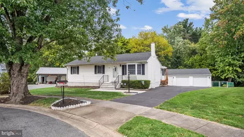 3 Saint Ann Cir, Elkton, MD 21921