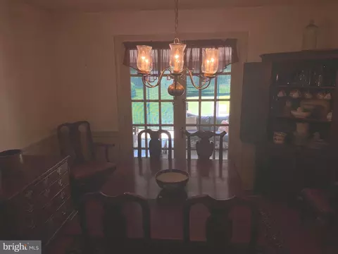 Dining - 105 Walnut Ln, Elkton, MD 21921 photo 2 of 2