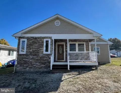 12 Woodside Ave, Earleville, MD 21919