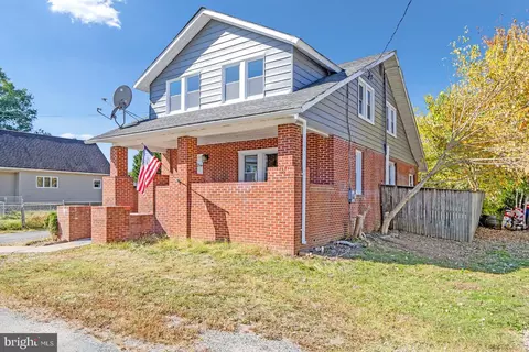 Exterior - 33 Wright Ave, Elkton, MD 21921 photo 2 of 8