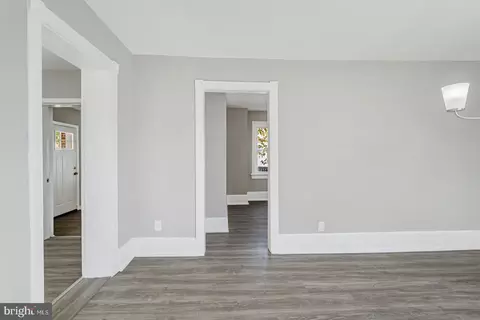 Entry Way - 33 Wright Ave, Elkton, MD 21921 photo 5 of 12