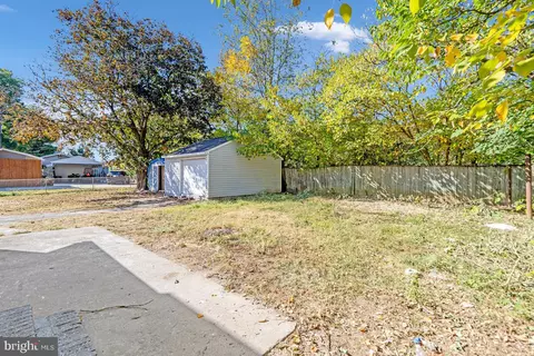 Exterior - 33 Wright Ave, Elkton, MD 21921 photo 4 of 8