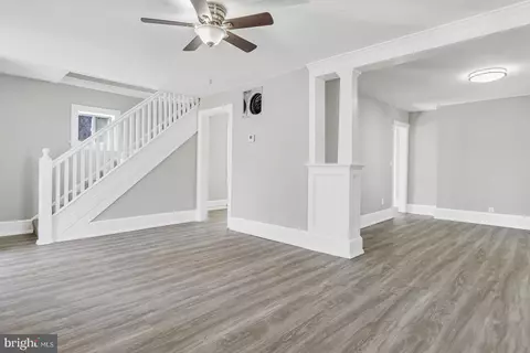 Entry Way - 33 Wright Ave, Elkton, MD 21921 photo 2 of 12
