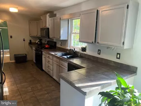 220 Independence Dr, Elkton, MD 21921 photo 7