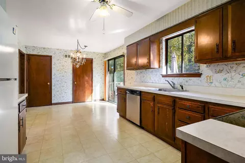 116 Sharpless Dr, Elkton, MD 21921 photo 4