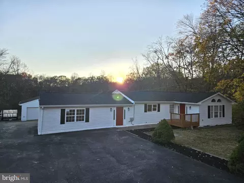 682 Nottingham Rd, Elkton, MD 21921
