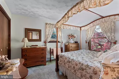 Bedroom - 130 Irwin Ave, Elkton, MD 21921 photo 3 of 11