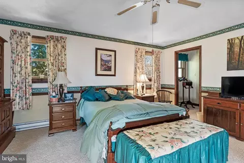 Bedroom - 130 Irwin Ave, Elkton, MD 21921 photo 7 of 11