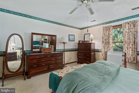 Bedroom - 130 Irwin Ave, Elkton, MD 21921 photo 9 of 11