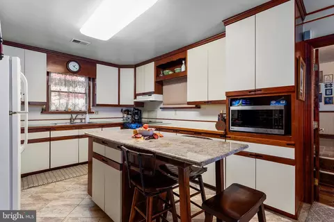 Kitchen - 130 Irwin Ave, Elkton, MD 21921 photo 1 of 2