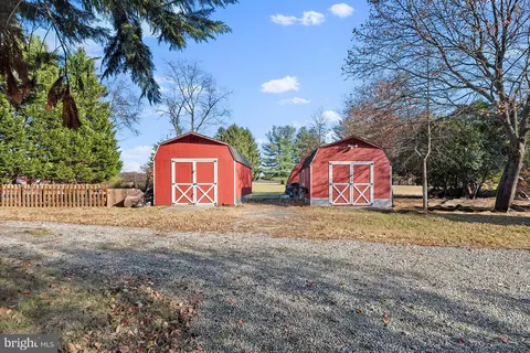 Exterior - 130 Irwin Ave, Elkton, MD 21921 photo 9 of 16