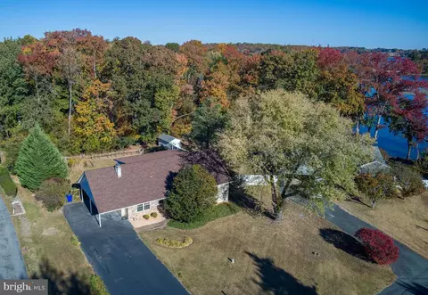 34 Mockingbird Ln, Earleville, MD 21919