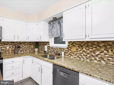 Kitchen - 20 Windmill Ct, Elkton, MD 21921 photo 4 of 4