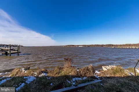 125 River Rd, Elkton, MD 21921