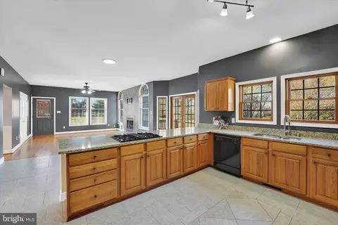 Kitchen - 35 Bridle Run, Warwick, MD 21912 photo 2 of 5