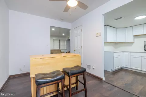 Entry Way - 431 Willow Dr, Elkton, MD 21921 photo 3 of 3