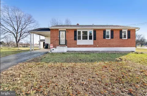 102 Courtney Dr, Elkton, MD 21921