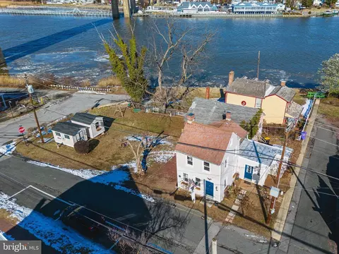 307 Second St, Chesapeake City, MD 21915