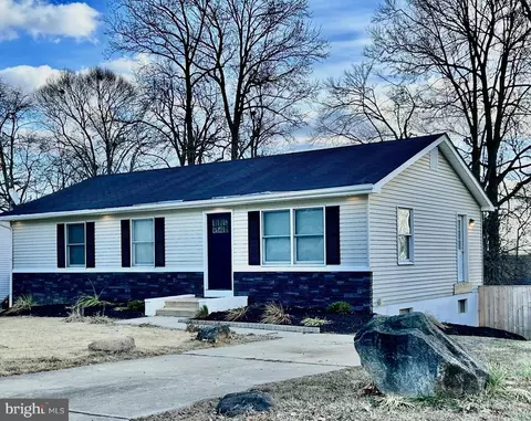 325 E Village Rd, Elkton, MD 21921