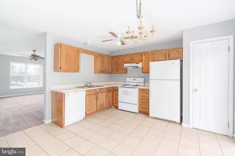 33 Thyme St, Elkton, MD 21921 photo 4