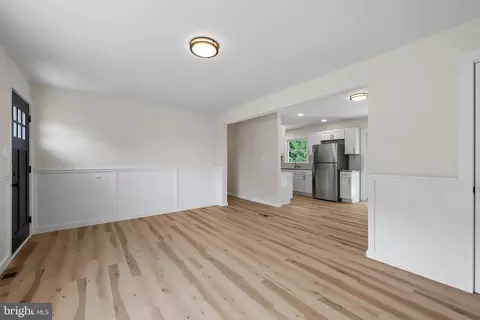 Entry Way - 58 Arbutus St, Elkton, MD 21921 photo 3 of 4
