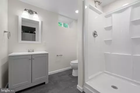 Bath - 58 Arbutus St, Elkton, MD 21921 photo 2 of 2