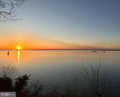 15 Kent Ave, Earleville, MD 21919