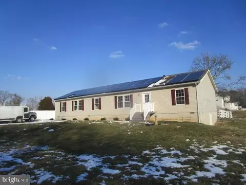 71 Hollis Cir, Elkton, MD 21921