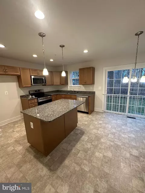 Kitchen - 29 Red Cloud Loop, Elkton, MD 21921 photo 1 of 2