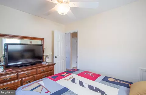 Bedroom - 40 High Rd, Earleville, MD 21919 photo 6 of 7