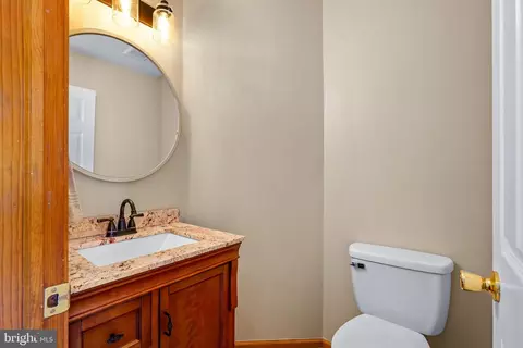 Bath - 1003 Old Telegraph Rd, Warwick, MD 21912 photo 1 of 3