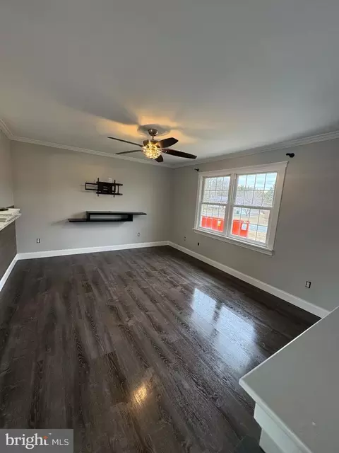 65 N Riverton Rd, Elkton, MD 21921 photo 3