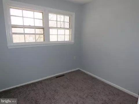 Bedroom - 143 E Village Rd, Elkton, MD 21921 photo 3 of 3