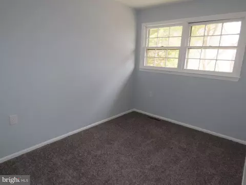 Bedroom - 143 E Village Rd, Elkton, MD 21921 photo 2 of 3