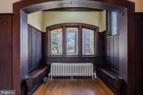 Entry Way - 242 E Main St, Elkton, MD 21921 photo 2 of 7