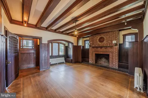 Living - 242 E Main St, Elkton, MD 21921 photo 3 of 13