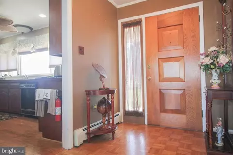 Entry Way - 85 Edgewater Dr, Earleville, MD 21919 photo 1 of 7